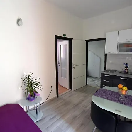 And With Wifi - 18909 3*