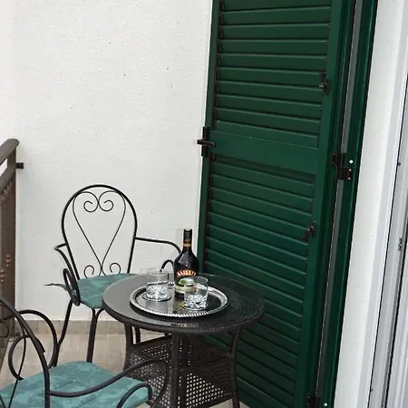 Πανσιόν And With Wifi - 18909